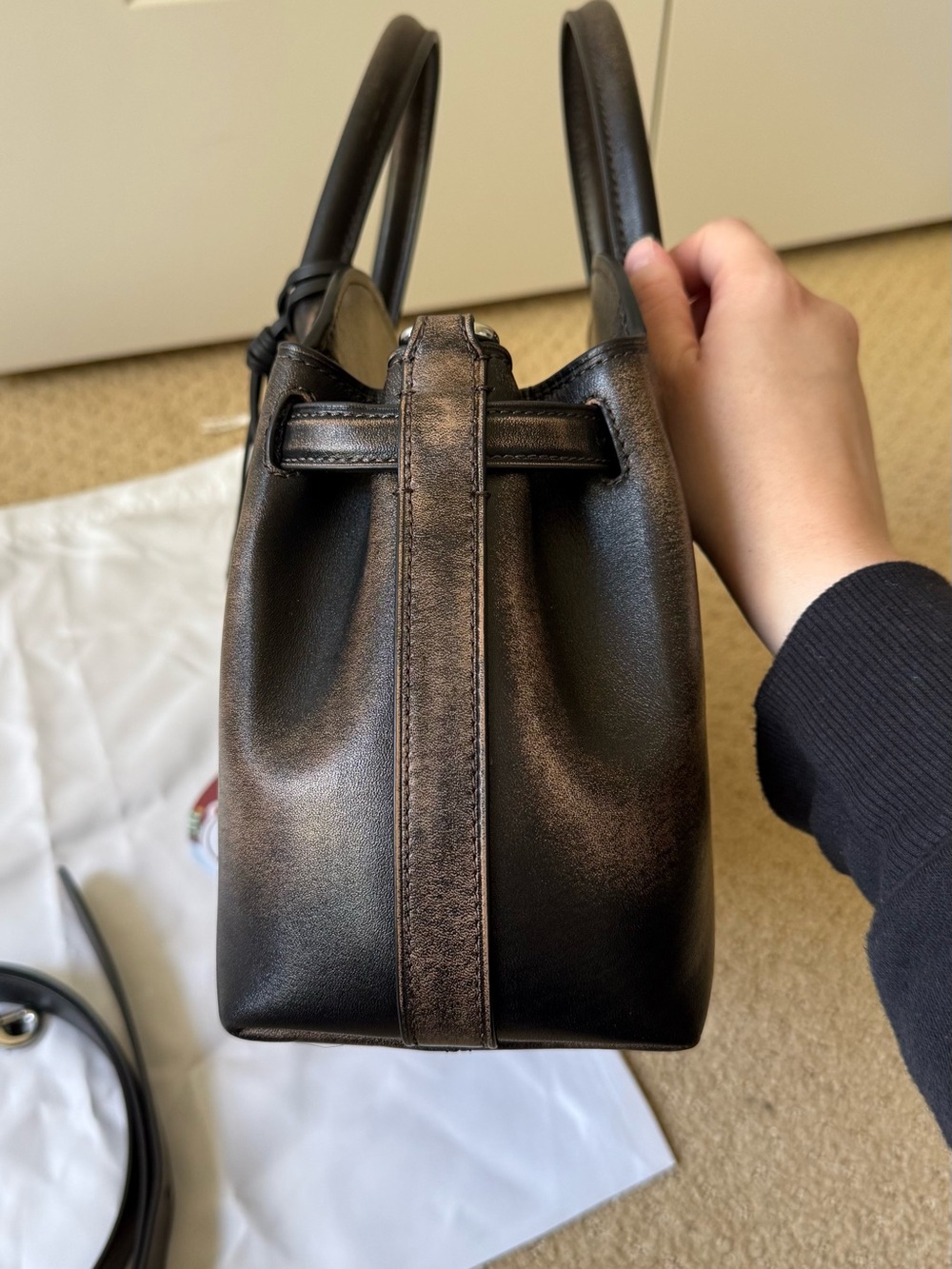 Coach Empire Carryall 28 in Loved Leather - Picture 4 of 13